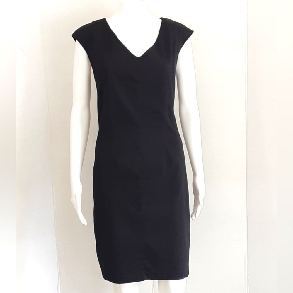 MOSSIMO Stretch Sleeveless V-Neckline Little Black Sheath Dress Sz 12